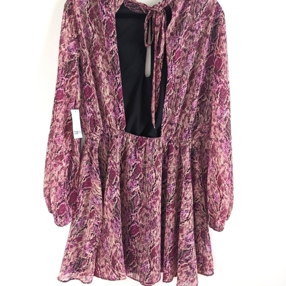 𝅺nwt Bar III Cut Out Back Pink Snake Print Mini Dress L - Picture 9 of 15